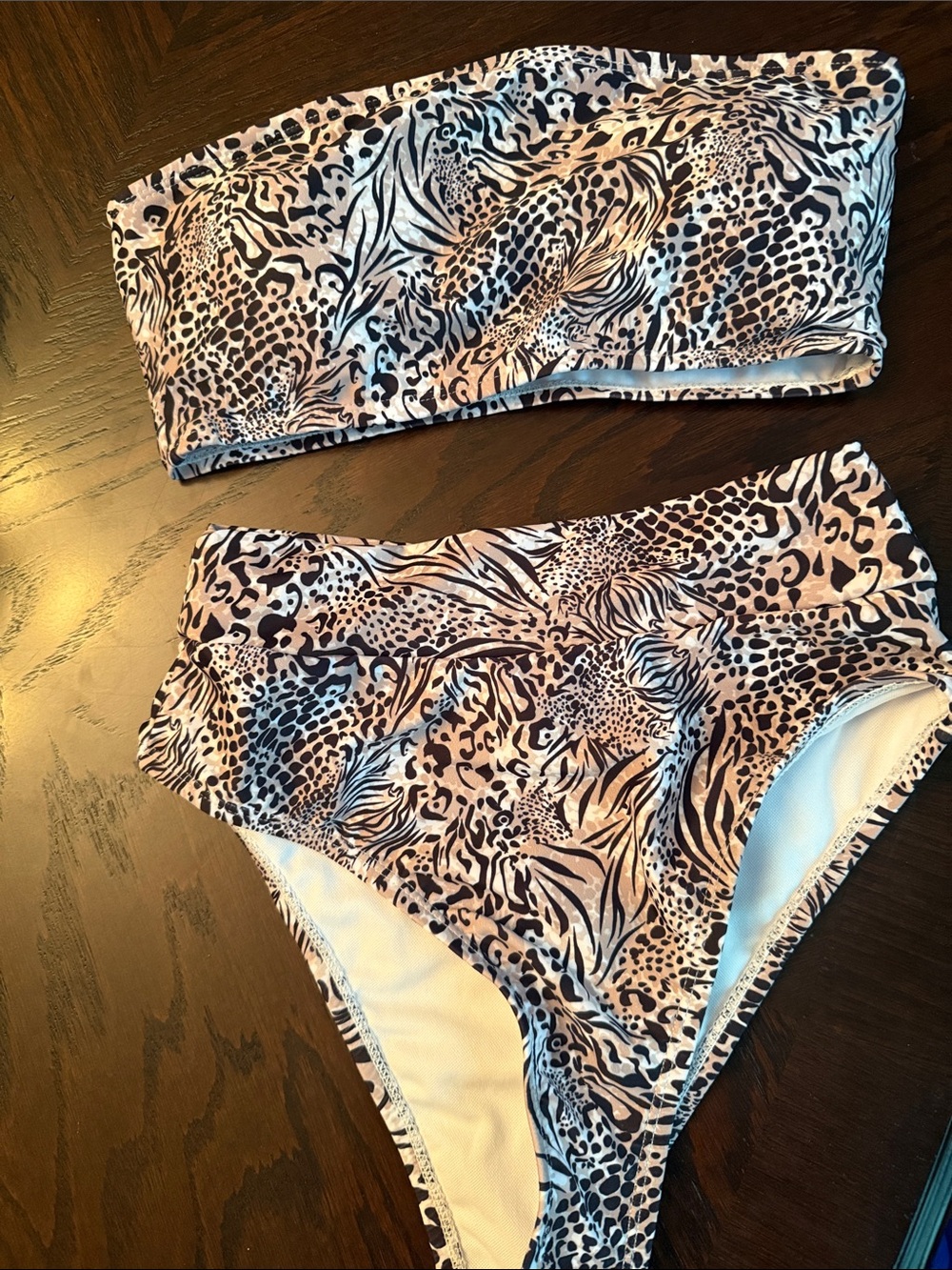 Strapless bikini
